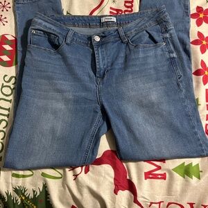 Kensie straight leg jeans